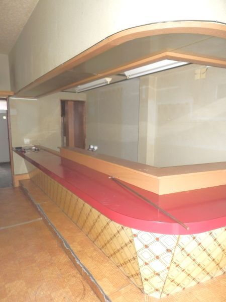 Shop-Attached House for Sale in Kitakyushu, Fukuoka - 2SDK - Thumbnail 4