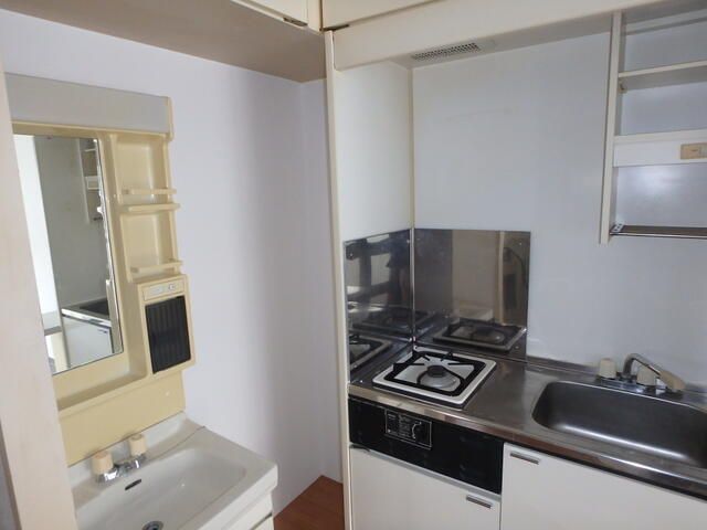 PASSAGE Moji 1R Apartment for Sale in Kitakyushu - Thumbnail 3