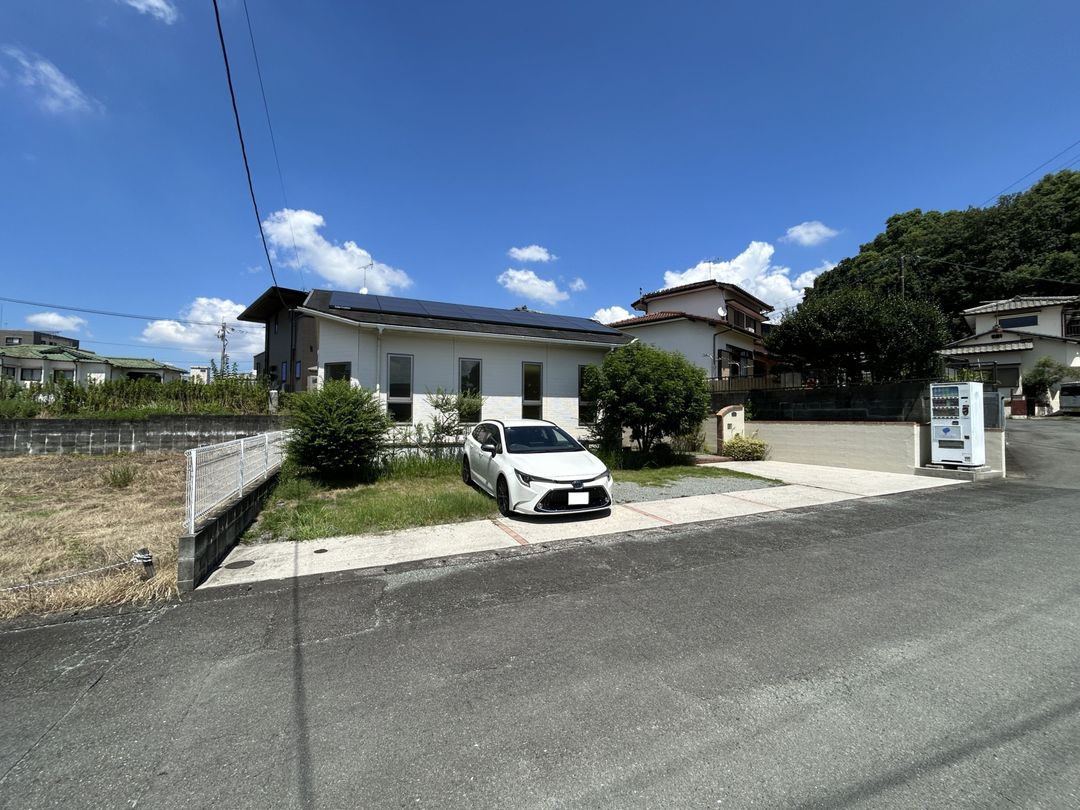2012 Built Single-Story Commercial Building in Hirokawa, Fukuoka - Thumbnail 4