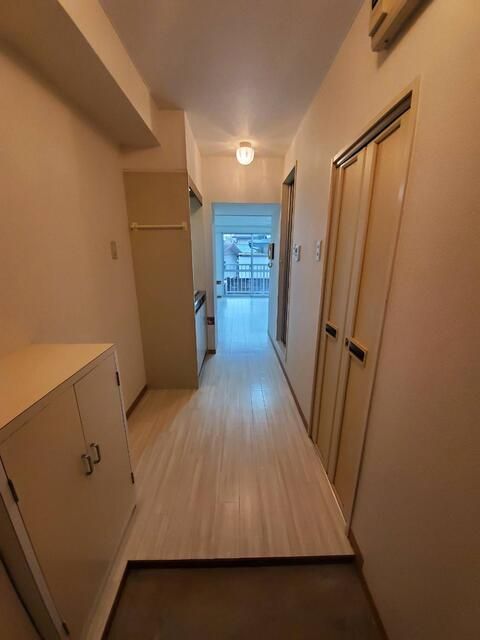 1K Apartment for Rent in Kitakyushu - 23.4 sqm, No Key Money - Thumbnail 3