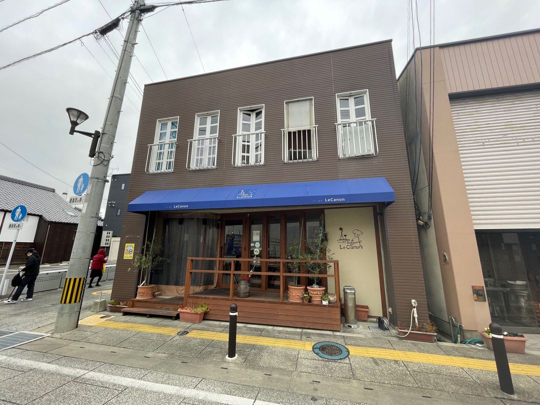 Two-Story Commercial Building for Sale Near Amagi Station, Asakura - Thumbnail 2
