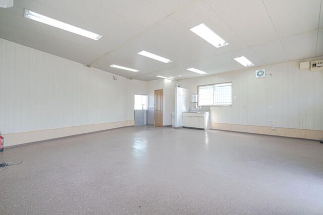 Commercial Tenant Space in Nakama, Fukuoka - ¥10.8M - Thumbnail 4