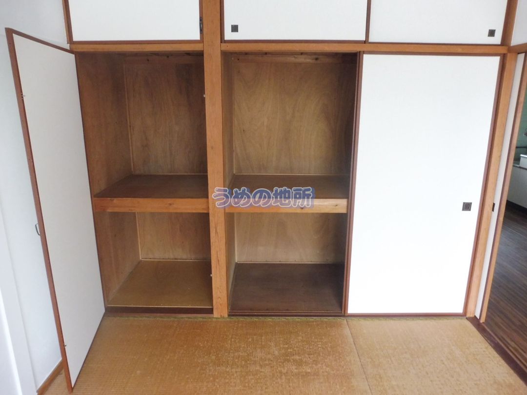 Noriba Heights 6-Unit Apartment Building for Sale in Yame City - Thumbnail 2