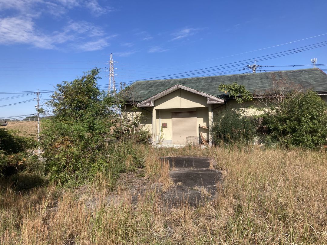Tagawa City Commercial Building for Sale with Parking & Office Space - Thumbnail 3