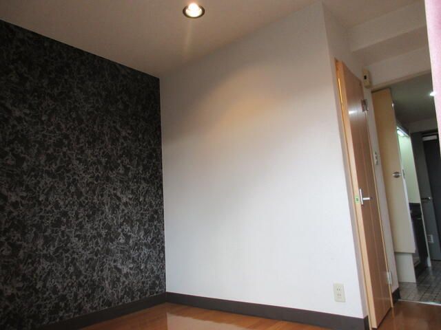 1K Apartment for Rent in Omuta City, Fukuoka - No Key Money - Thumbnail 3