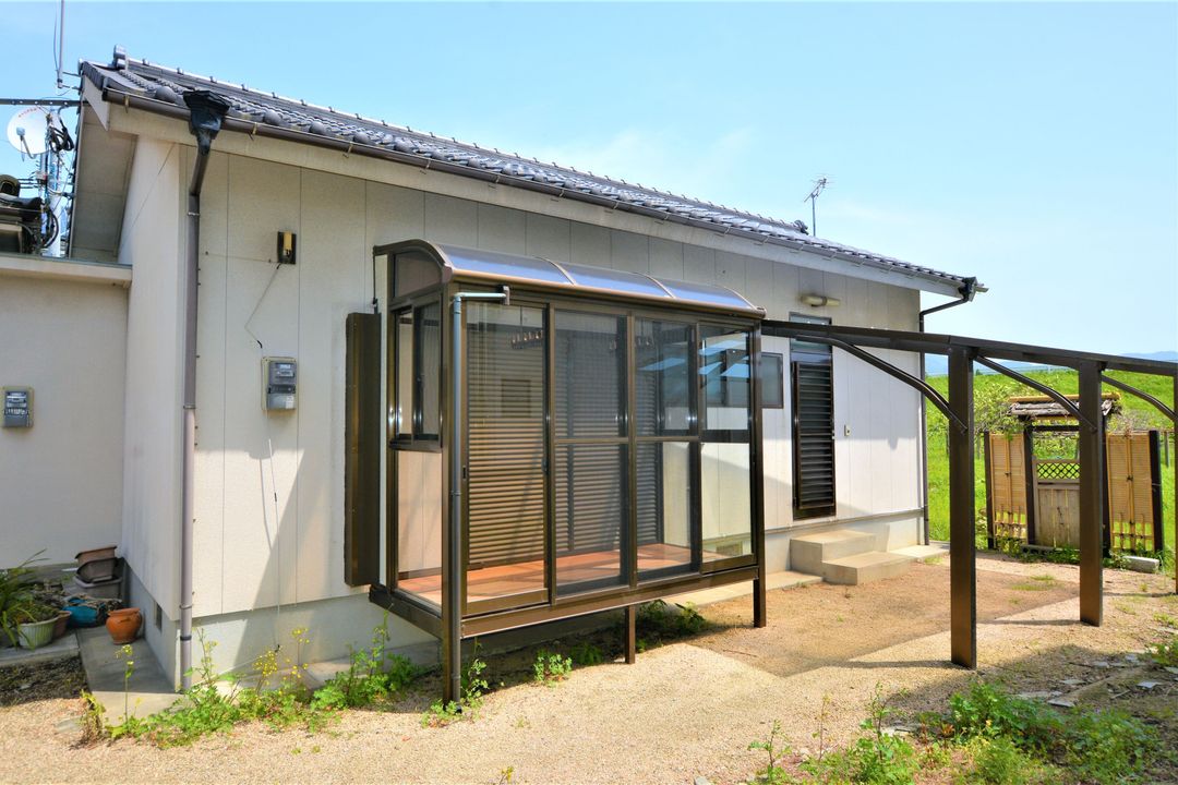 Ueki Rental House: 3-Unit Investment Apartment in Nogata, Fukuoka - Thumbnail 2