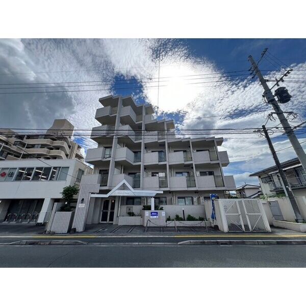 1K Apartment for Rent near Suizenji Station, Kumamoto - Thumbnail 3