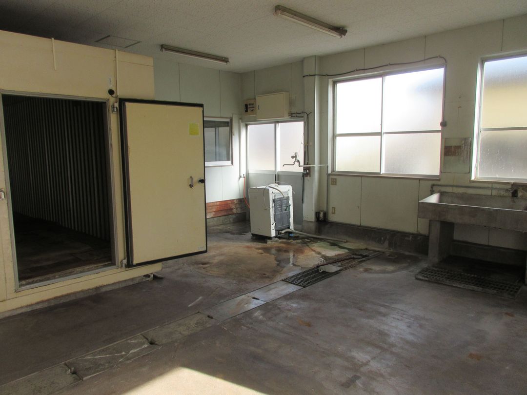Warehouse & Office for Sale in Nogata, Fukuoka | 196 sqm Floor Area - Thumbnail 4