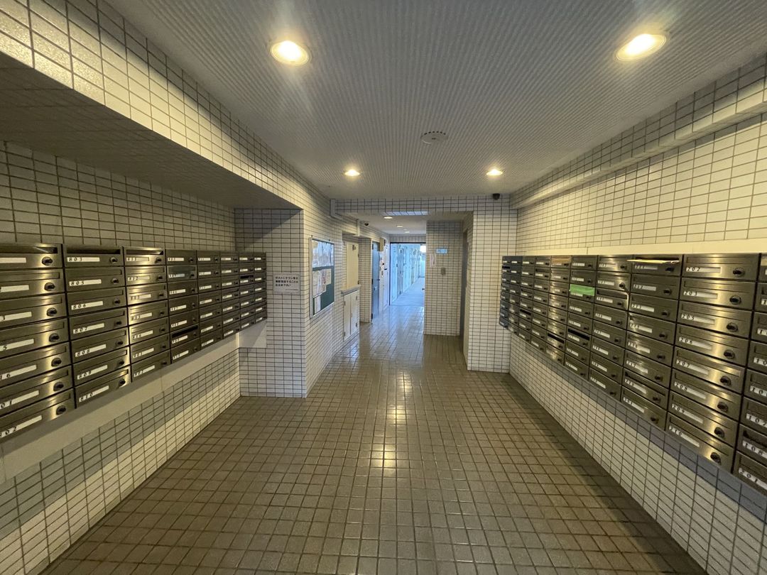 Kitakyushu Studio Apartment for Sale with Tenant, Near Hokuhō Station - Thumbnail 3