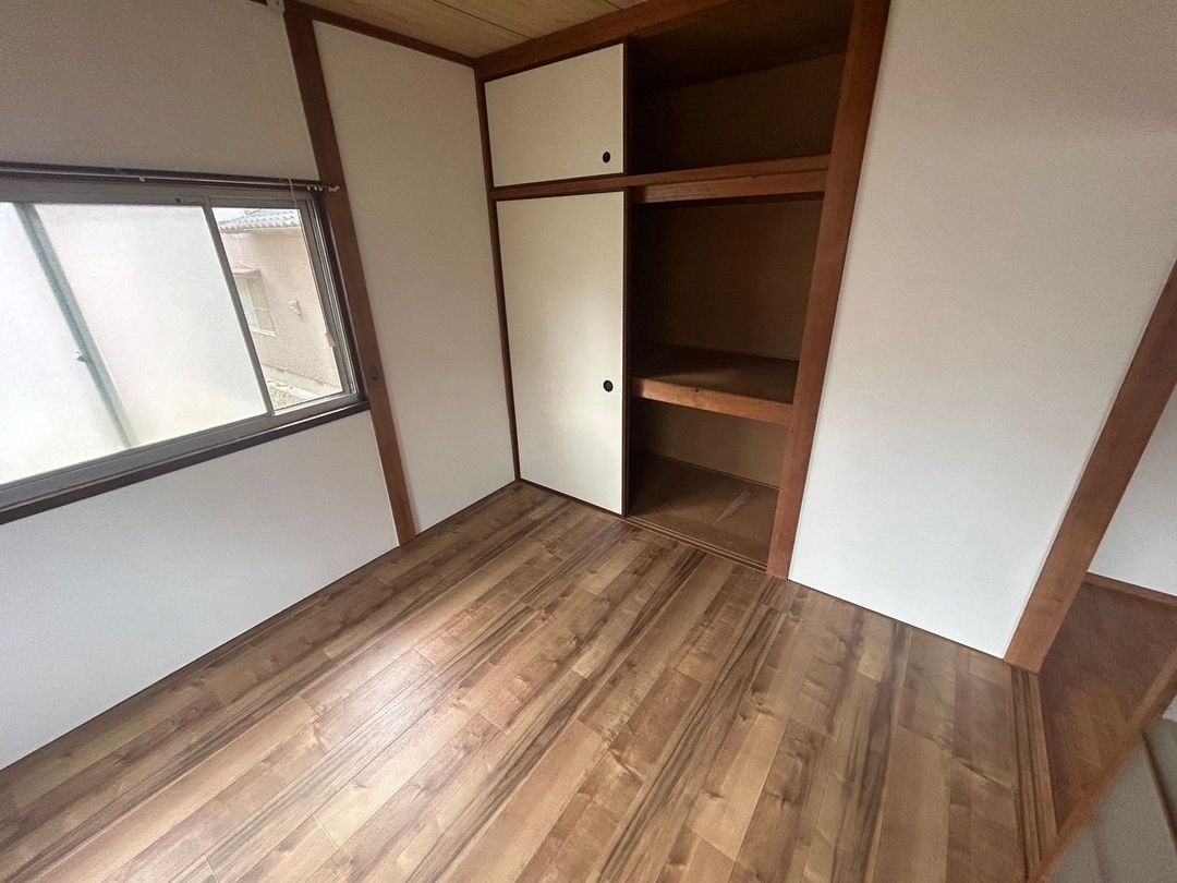 1DK Apartment for Rent near Eino Maru Station, Kitakyushu - Thumbnail 2