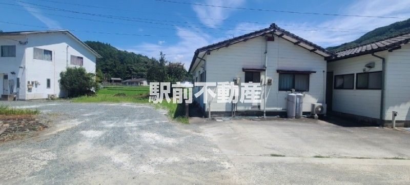 Two-Unit Rental House for Sale in Yame City, Fukuoka - Thumbnail 3