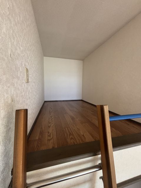 Pension Villa Kurume E203: 1K Apartment with Loft near Kurume Daigaku-mae Station - Thumbnail 2