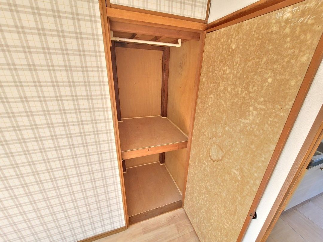 Asazuma Sun Heights 202 Rental Apartment in Kurume, Fukuoka - Thumbnail 2