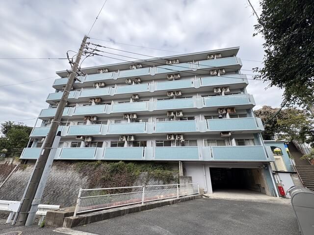 Kitakyushu Rental Apartment: 1R in Quiet Asakawadai, Near Orio Station - Image 1