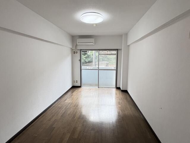 Kitakyushu Rental Apartment: 1R in Quiet Asakawadai, Near Orio Station - Thumbnail 3