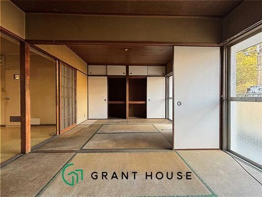 4LDK Apartment in Emerald Mansion Akasaka, Kitakyushu - Thumbnail 2