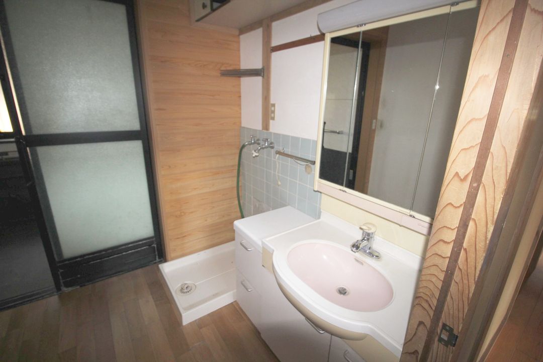 Mixed-Use Property with Shop in Kama City, Fukuoka - Thumbnail 3