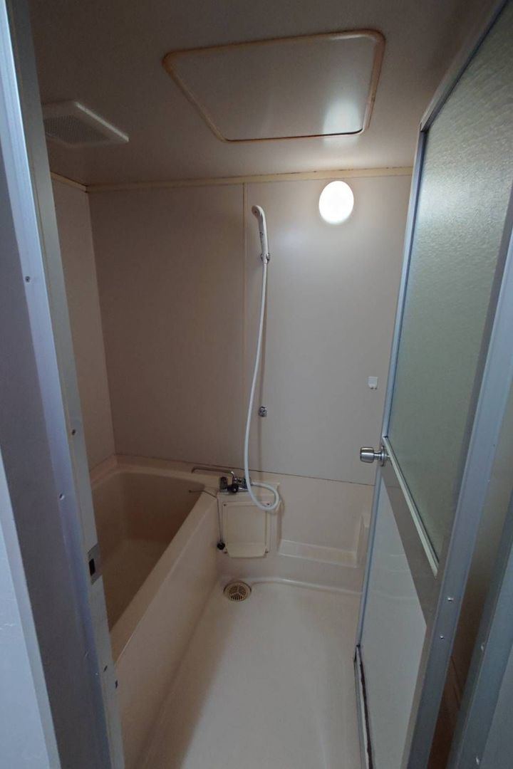 Million Corpus Shinike 105 Apartment, Kitakyushu - Thumbnail 4