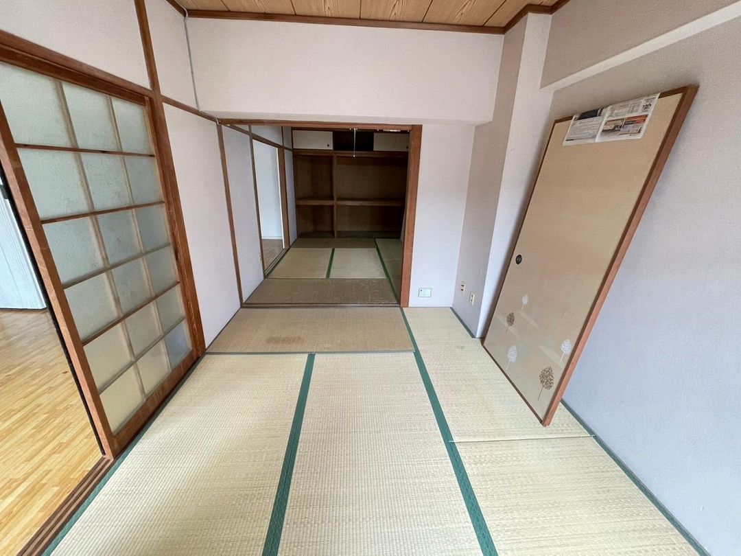 3DK Apartment in Kitakyushu, Fukuoka - ¥2.98M - Thumbnail 3
