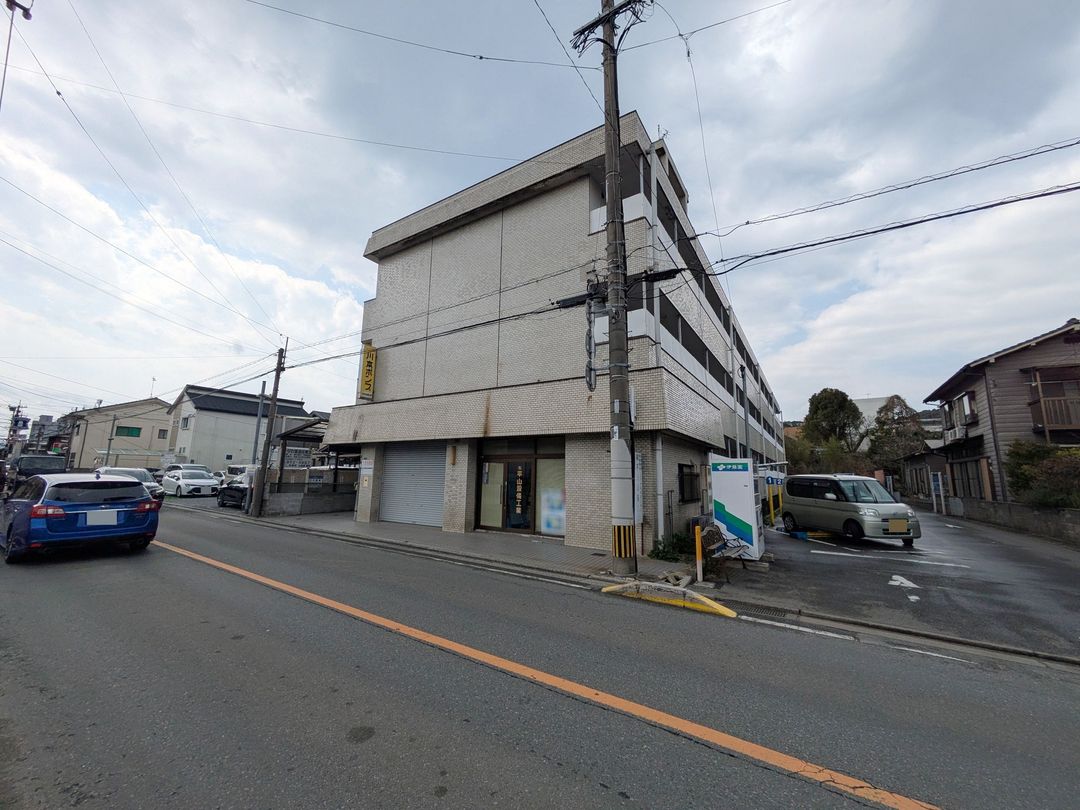 1K Apartment for Sale Near Dazaifu Station & Tenmangu Shrine - Thumbnail 2