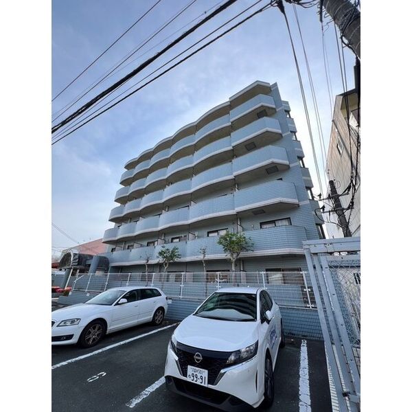 1K Apartment for Rent in Kurume, Fukuoka - Maison de Premis 0118 - Image 1