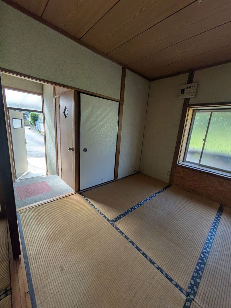 1970 Wooden House in Kama City, Fukuoka - 4SLK, 113.75 sqm Land - Thumbnail 4