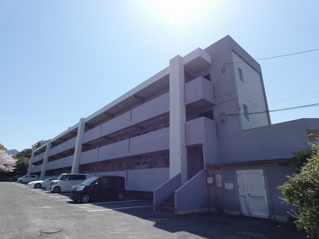 1R Apartment for Rent near Nata Station, Fukuoka - 22,000 Yen - Thumbnail 2