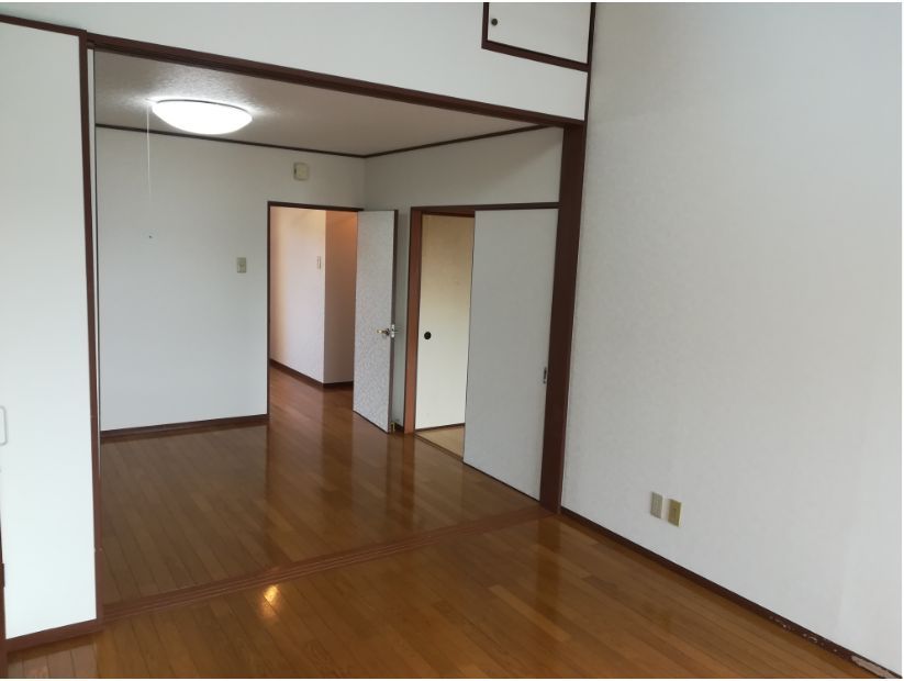 Laforet Kashinomori A305 3DK Apartment for Sale in Iizuka - Thumbnail 2