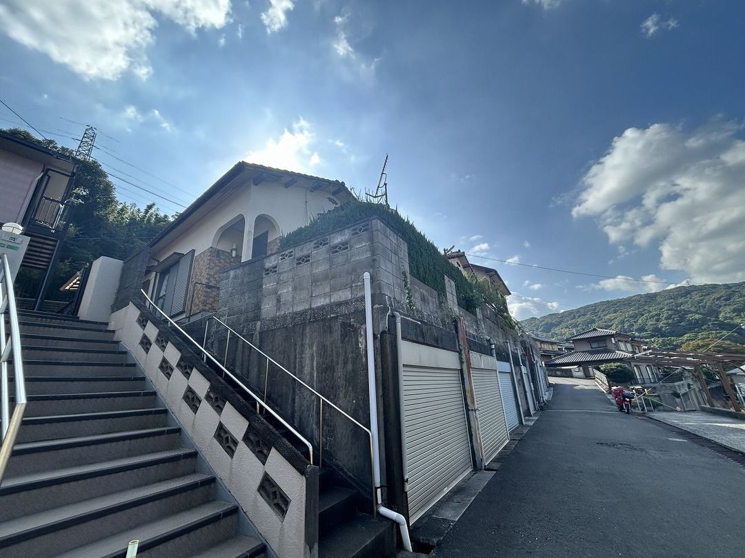 1979 3DK Wooden House for Sale in Wakamatsu, Kitakyushu - Thumbnail 3