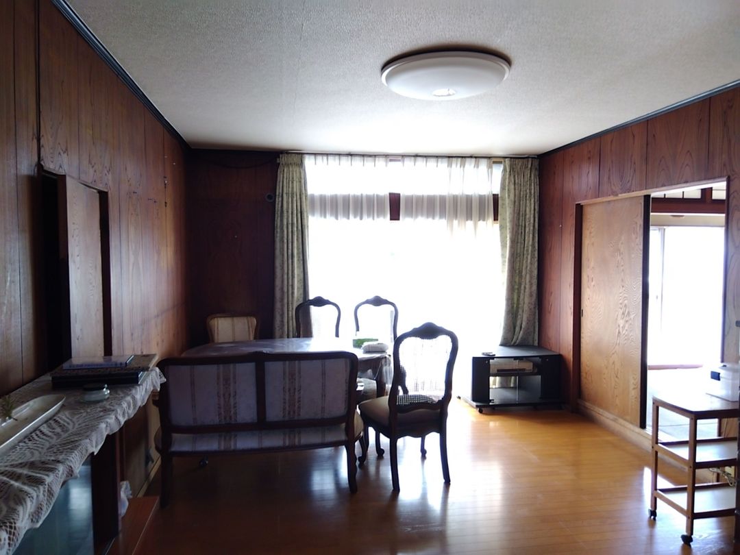 3LDK Single-Story House for Sale in Kitakyushu's Wakamatsu Ward - Thumbnail 2