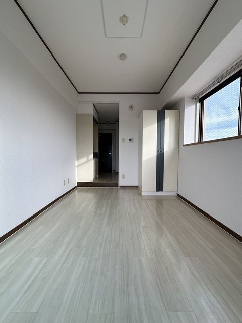 1R Studio for Rent in Kurume Station Sky Mansion, Fukuoka - Thumbnail 3