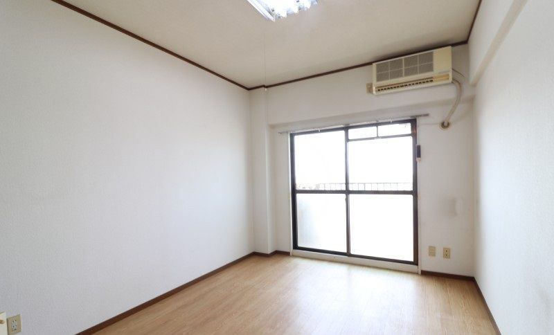 Rent Toyokuni Sky Mansion 813 Apartment in Kurume, Fukuoka - Thumbnail 2