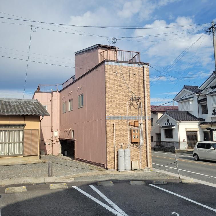 Tagawa City Shop with 4DK Residence for Sale Near Station - Thumbnail 2