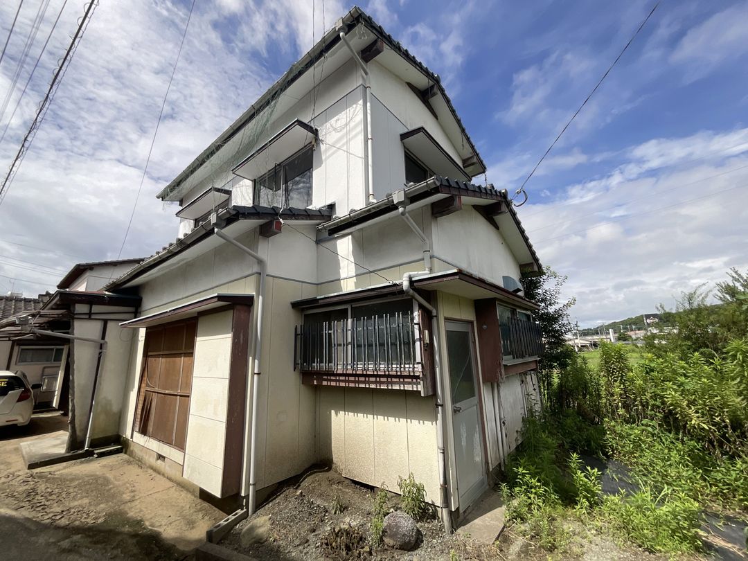 1978 3DK Wooden House on 187sqm Land in Omuta, Fukuoka - Thumbnail 2