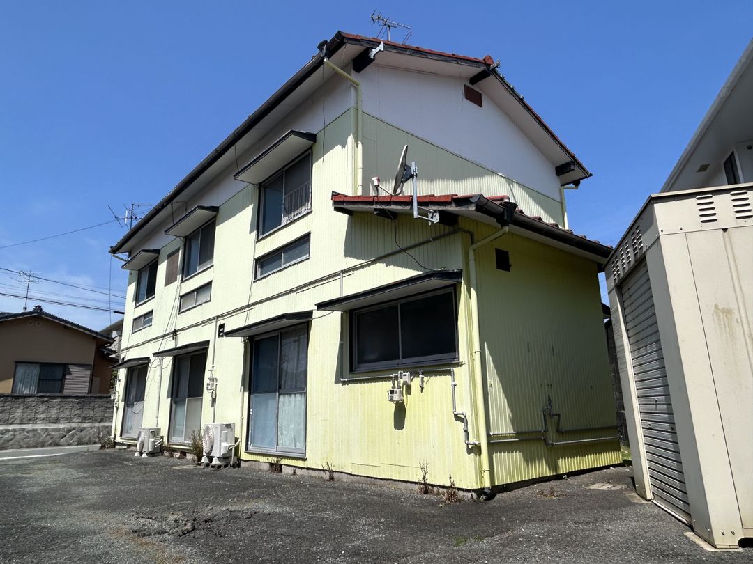 Shonaiso B&C Apartment Building for Sale in Iizuka, Fukuoka - Thumbnail 3