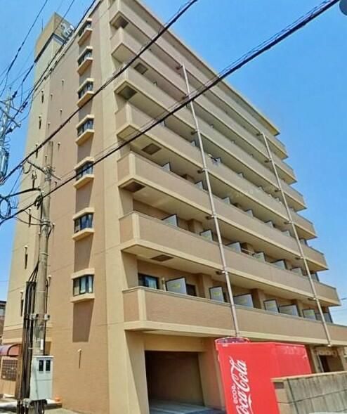 Studio Apartment for Sale Near Jinnoharu Station, Kitakyushu - Image 1