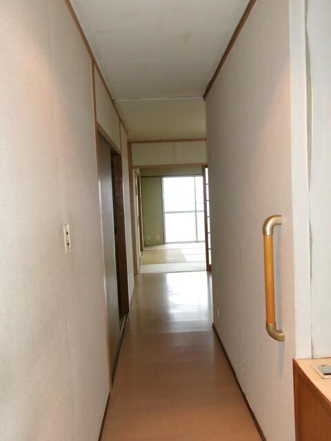3LDK Apartment for Sale in Suga, Kitakyushu - 58.7 sqm - Thumbnail 2