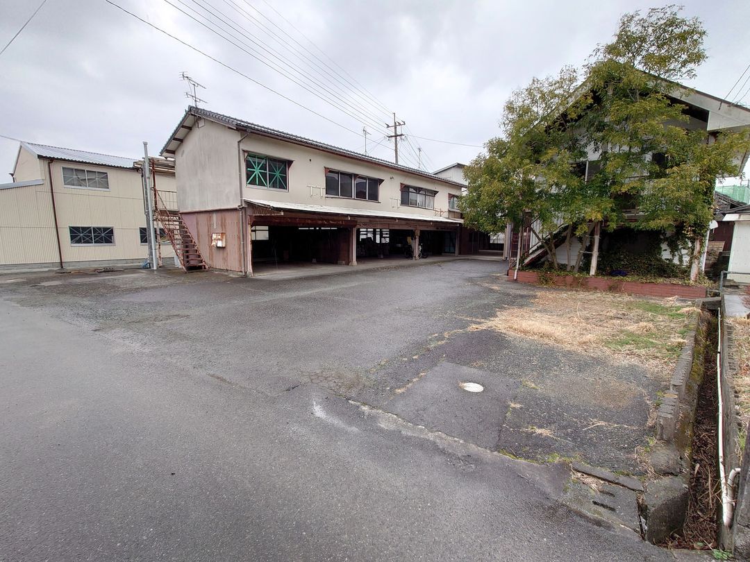 Warehouse, Office & Apartment Complex for Sale in Yame City, Fukuoka - Thumbnail 2