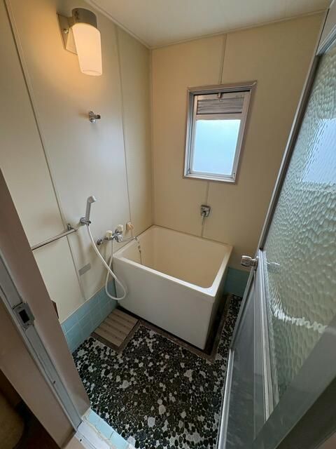 3DK Apartment in Shimo-Nijutcho Danchi, Kitakyushu - Thumbnail 4
