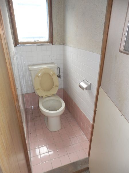 Shop with Residence for Sale in Kitakyushu, Near Chikuho Railway - Thumbnail 3