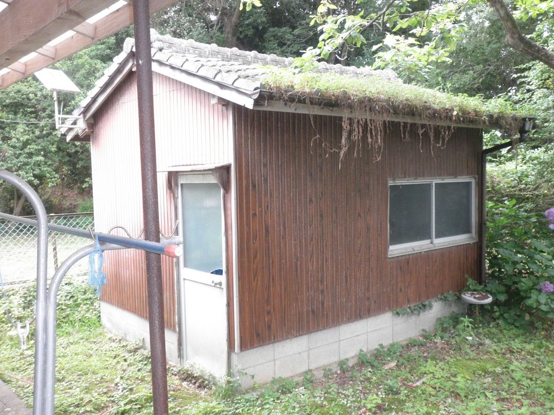 Large 1084 sqm Land with 2LDK House in Buzen, Fukuoka - Thumbnail 4