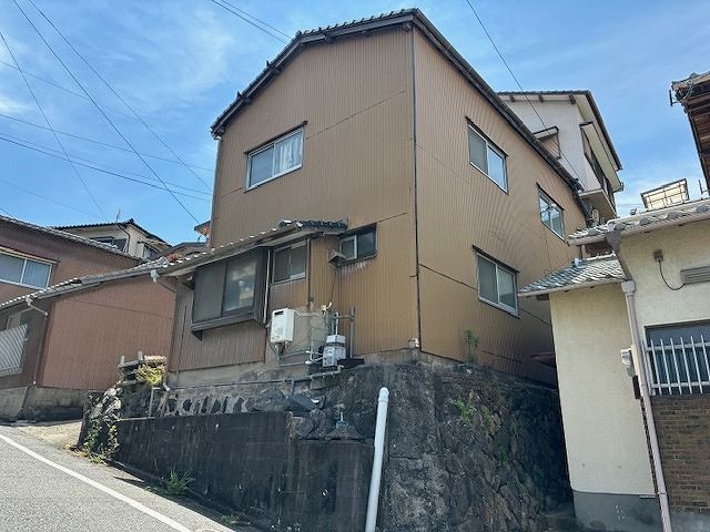 2-Unit 3DK Apartment Building for Sale in Kitakyushu, Fukuoka - Thumbnail 2