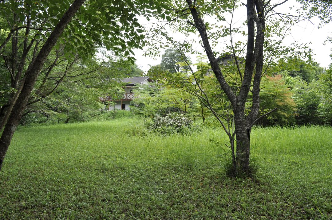Mountain Retreat with Unlimited Onsen Water for Sale in Yufu, Oita - Thumbnail 2