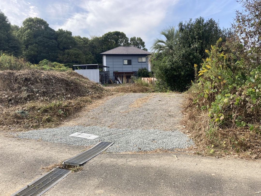 Vacant Land for Sale in Kurume City, Fukuoka - Ideal for Parking or Storage - Thumbnail 2