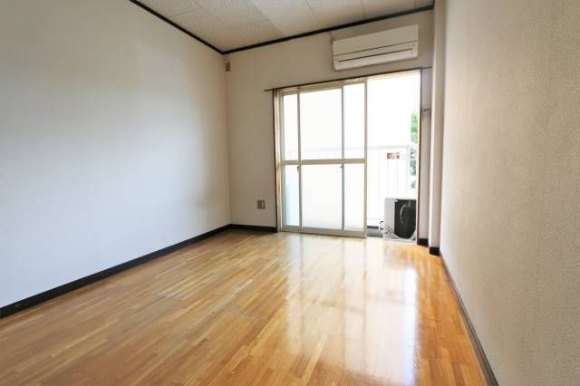 KENT Hirokawa II 207 Apartment for Rent in Fukuoka - Thumbnail 2