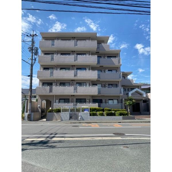 1K Apartment for Rent near Suizenji Station, Kumamoto - Thumbnail 4