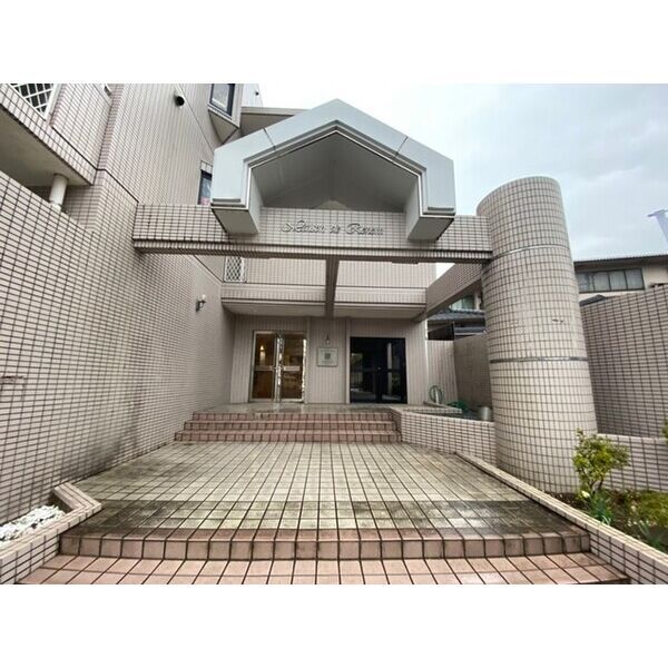 1K Apartment for Rent near Suizenji Station, Kumamoto - Thumbnail 2