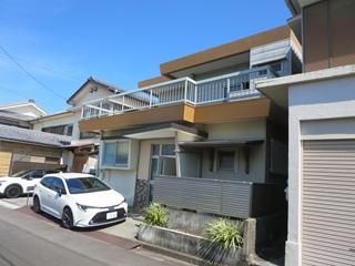 Renovated 5DK House in Nobeoka, Miyazaki with Two-Sided Balcony - Thumbnail 2