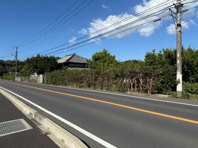 Land for Sale in Tateyama, Chiba - 696 sqm on National Route 128 - Thumbnail 2
