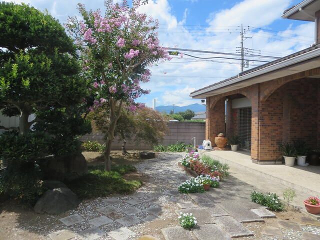 7LDK House for Sale in Isesaki, Gunma with Large Land Plot - Thumbnail 2